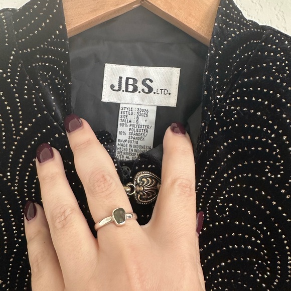 ✨ Vintage Black Embellished Jacket +FREE GIFT! - Picture 3 of 5